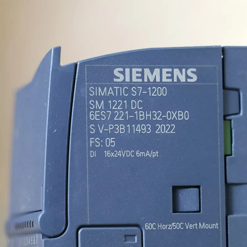 De Brand Nou Siemens 6ES7221-1BH32-0XB0 6ES72211BH320XB0 SIMATIC S7-1200 PLC1